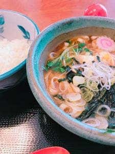 柳家そば店