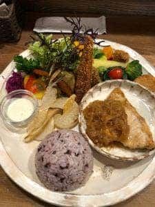 Cafe & 雑貨 Kinomi