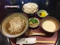 とろろめし山和