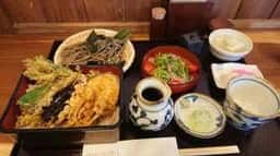 そば うどん 田八