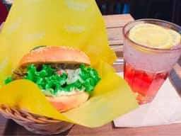 フレッシュネスバーガー 芦屋店