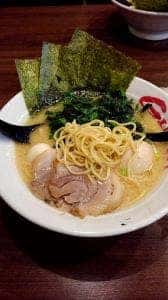 横浜家系ラーメン 吟家 富津店