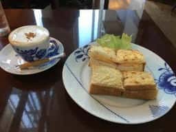 カフェトロワシャンブル京成店