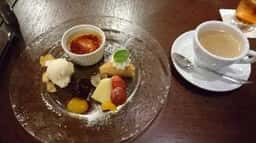 LAZOR GARDEN DINING