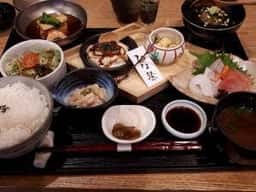 日本料理 旬楽さわ田