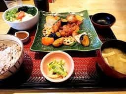 大戸屋ごはん処 させぼ五番街店