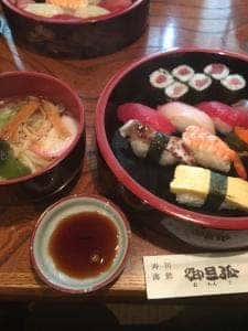 御旦狐湯島店