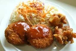 学生食堂 ハーフタイム