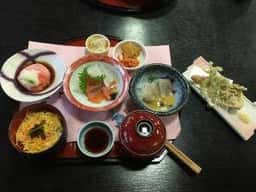 ゆたーと お食事処