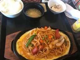 アカダマ