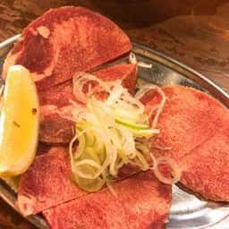 炭火焼肉ホルモン忠吉