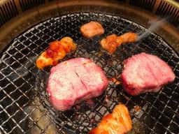 焼肉・ホルモン とんり