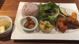 RIZZA DINING