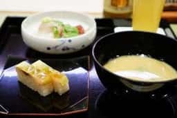 茶懐石鮨