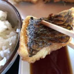 食事処とくじん