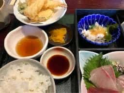 お食事処 力丸寿し