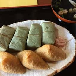 秀の柿の葉すし