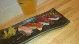 裏天満ちょうちん通り 肉寿司