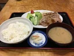 駅前食堂