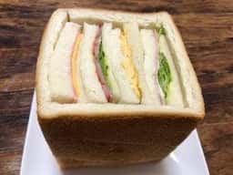 CAFE のらくろ