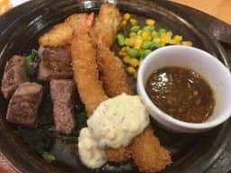 Cafe レストラン ガスト 川口中央店
