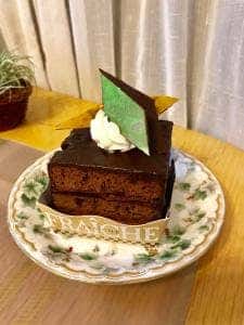 リュバン青葉公園通り店