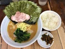 横浜らーめん 湘南乃家