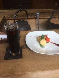 石窯と囲炉裏のオープンカフェ 木間暮