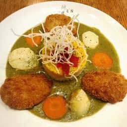 欧風バル プチグリーン