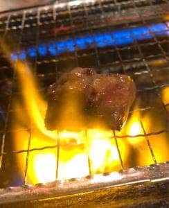 ホルモン 豚金