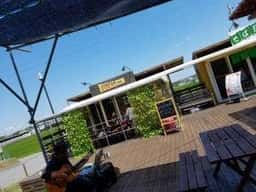 ESSENTIAL 南房総コンテナキッチン