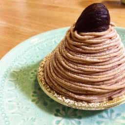 アット イーズ