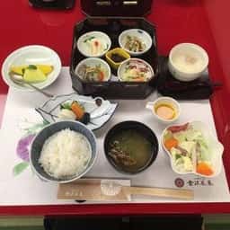 割烹 つづみ