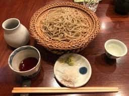 蕎麦切り 酒 大愚