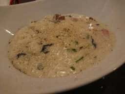 cafe ＆ dining bar guriguri