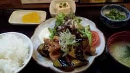 イナカヤ食堂