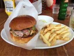 GRAND BURGER