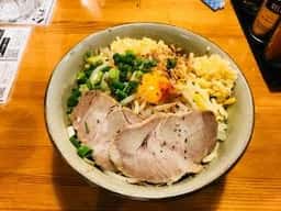 麺道 くろとん