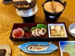 静かな森の温泉 隠れ宿 そらの詩