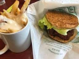 ラッキーピエロ北斗飯生店