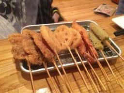 でかい焼鳥と大阪の串カツ ビリケン商店