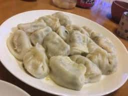 ホワイト餃子 越谷店