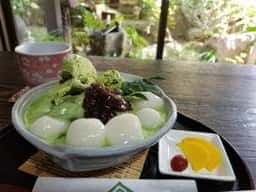 老舗くさは餅本舗 本店