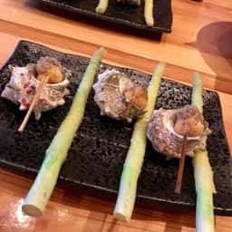 華