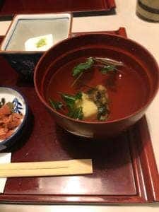 うな信