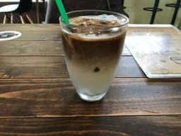 Avenir. cafe