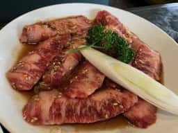 焼肉 悠々亭