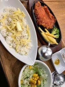 ハンバーグとザンギのファイヤーバーグ 網走店