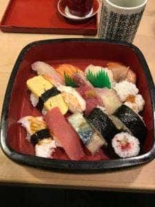丸万寿司 OAP店