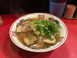 中華そば まる ぶつだん通りの店